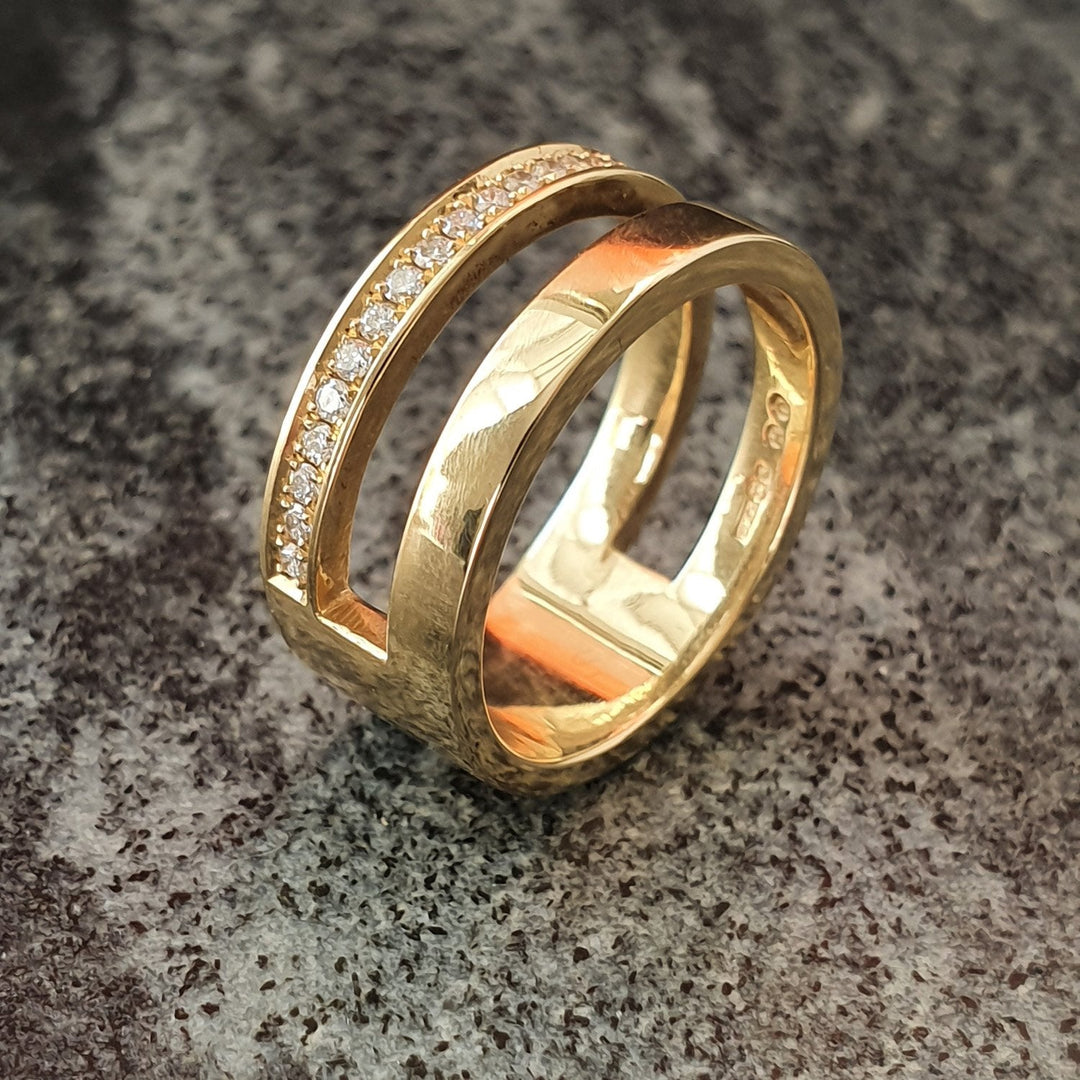 Edge Only Diamond Parallel Ring in 14 carat gold