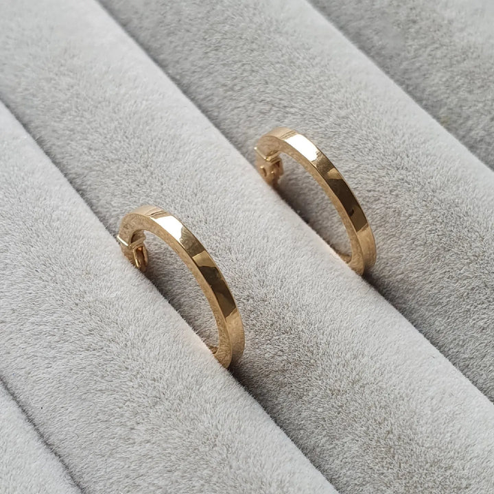 Hoops 10mm Square Wire in 9ct gold