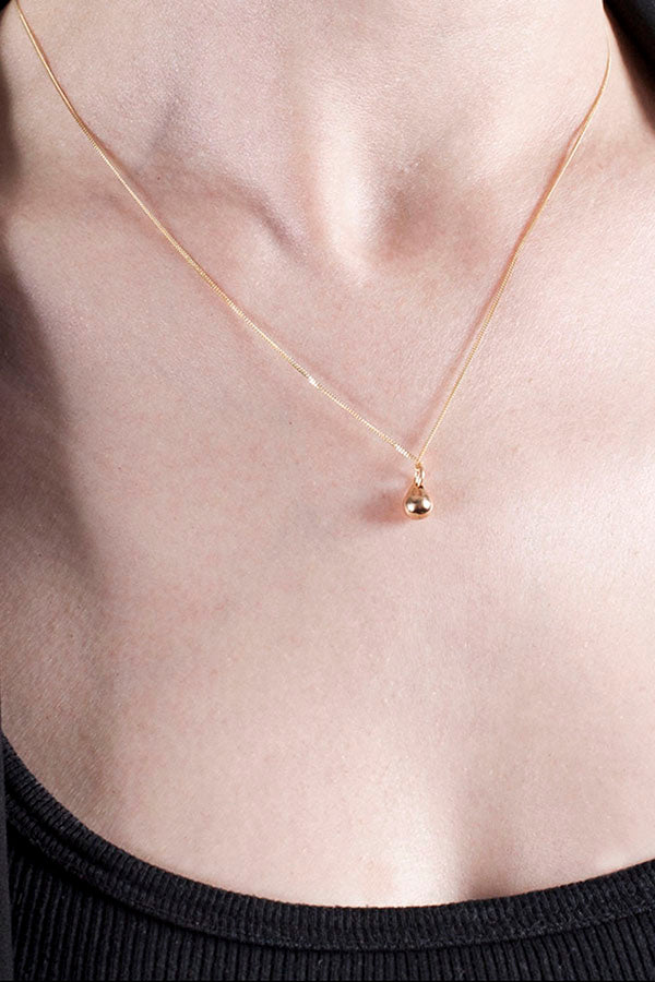Edge Only 14ct gold teardrop pendant