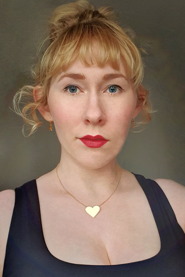 Edge Only Heart Pendant XL 18ct gold vermeil modelled