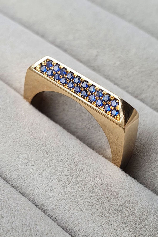 Edge Only Sapphire Rooftop Ring in 14ct gold.