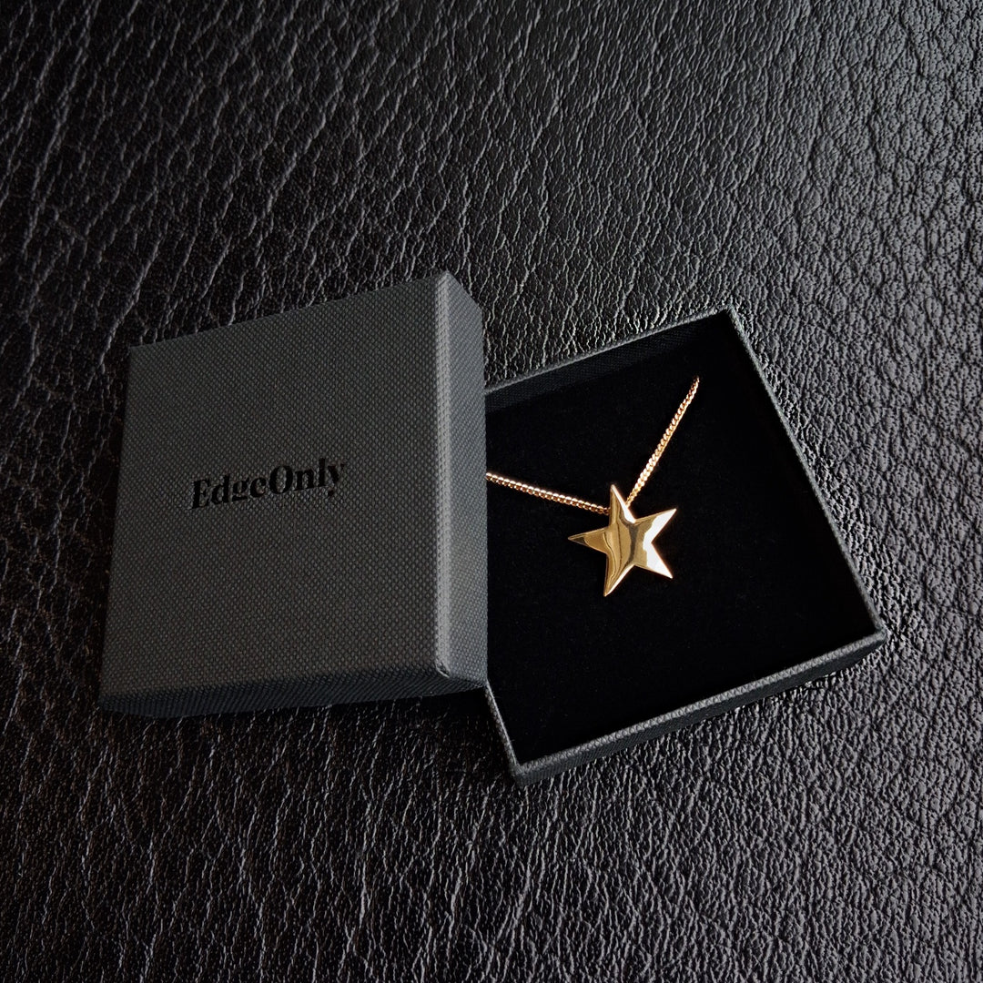 Star Pendant 18ct Gold Vermeil in Edge Only gift box