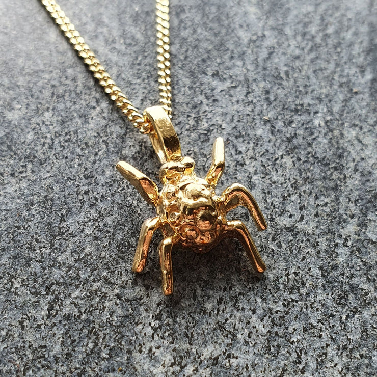 Edge Only Spotted Bug Pendant in 18ct gold vermeil