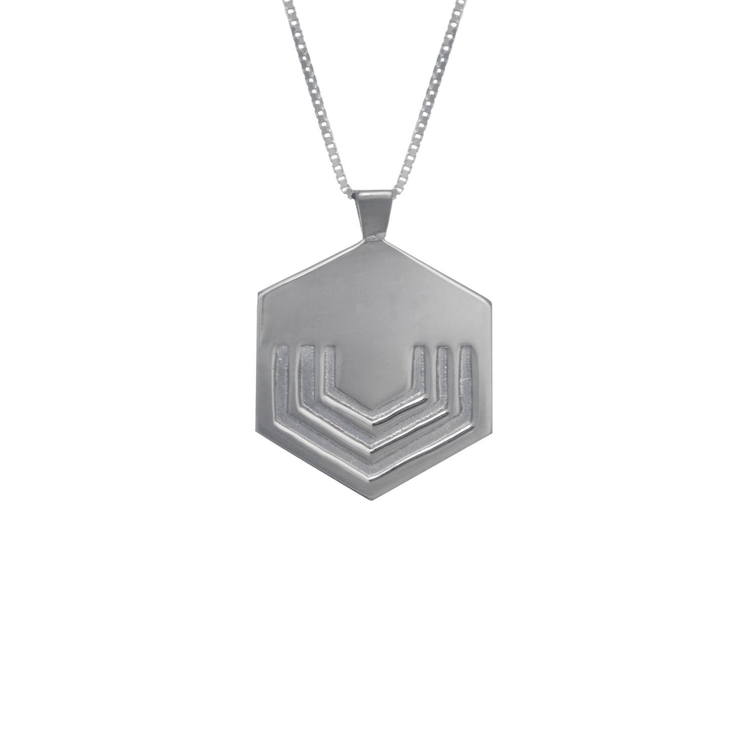 Hexagon Pendant Large in sterling silver. Box Chain EOxLH