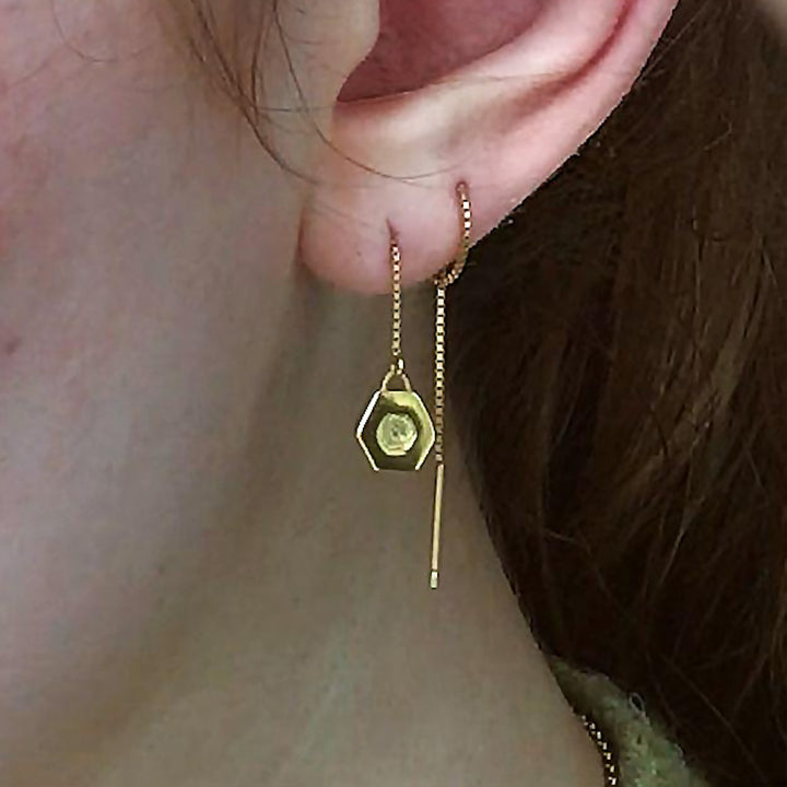 Edge Only Hexagon Ear Threader in 18ct gold vermeil Rudy